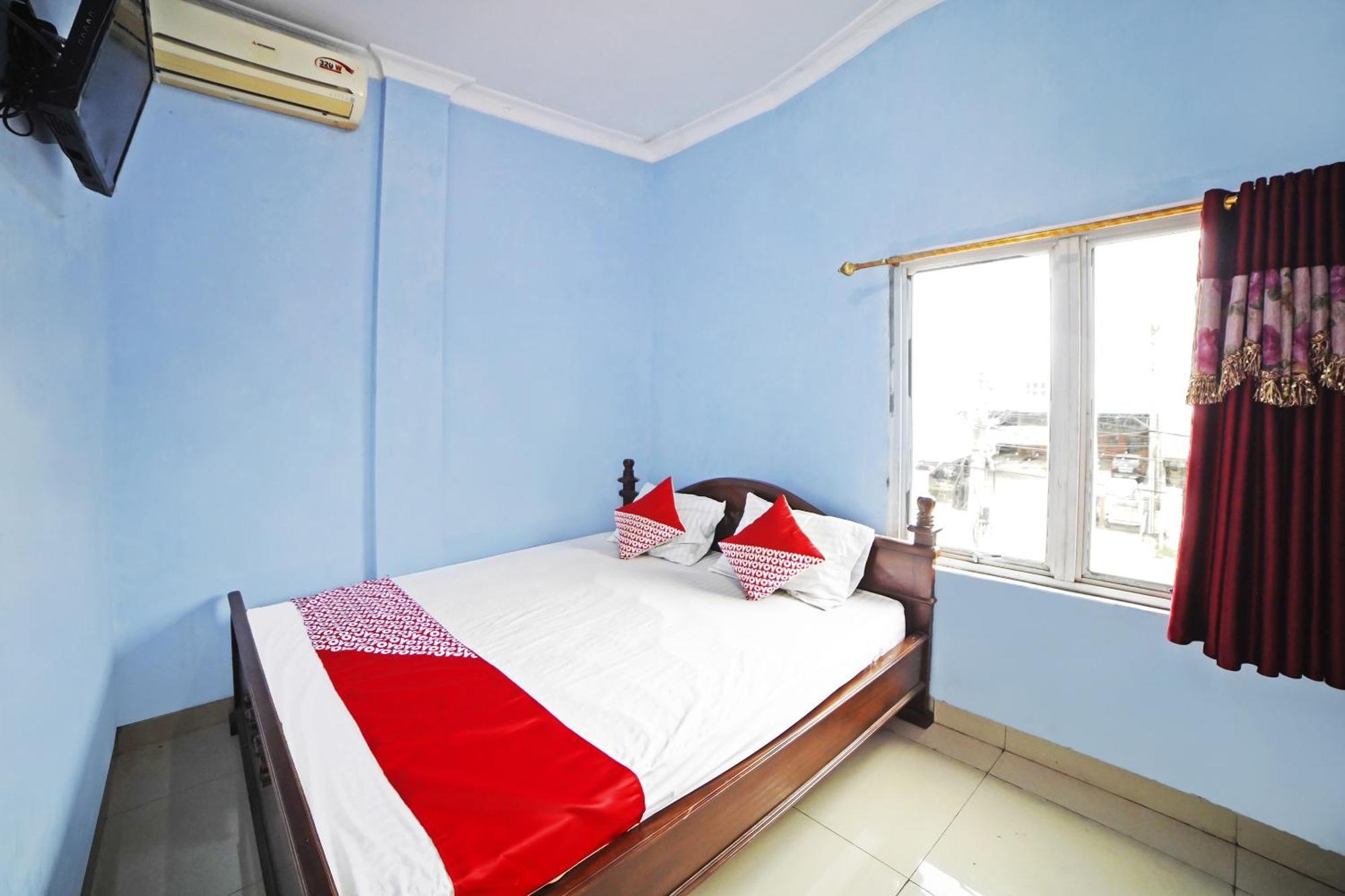 Oyo 90922 Gurusinga Guesthouse Medan Esterno foto